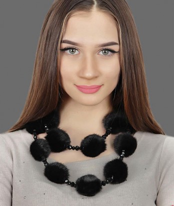 Меховые бусы