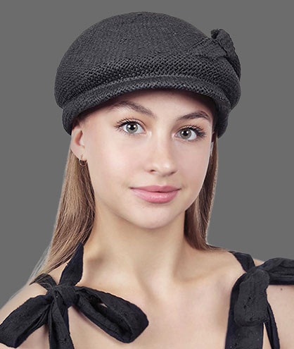 Соломенные кепки